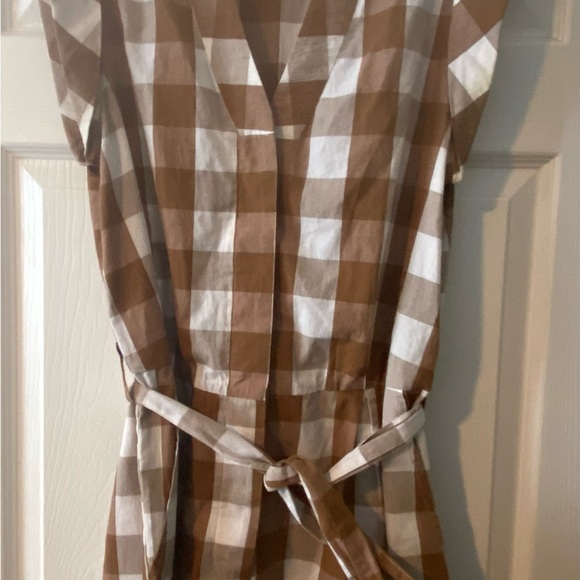 Whit Two brown and white gingham romper. Size medium. 100% cotton. - Picture 4 of 5